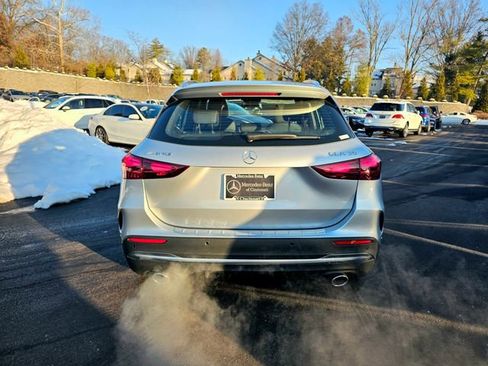 New 2026 Mercedes-Benz GLA 35 AMG 4MATIC image 8