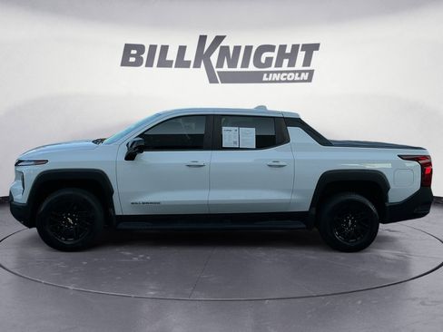 Used 2024 Chevrolet Silverado EV W/T AWD/4WD image 2