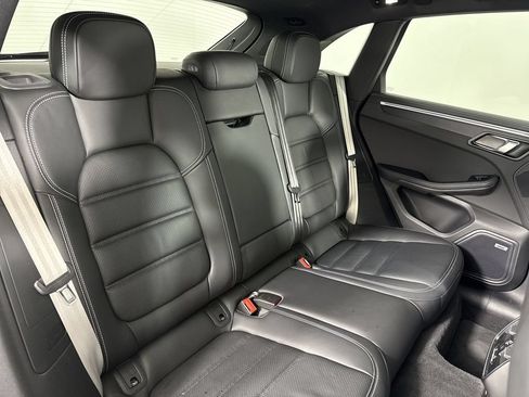 Certified 2023 Porsche Macan GTS AWD/4WD image 23