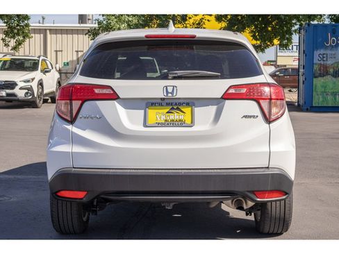 Used 2017 Honda HR-V EX image 4