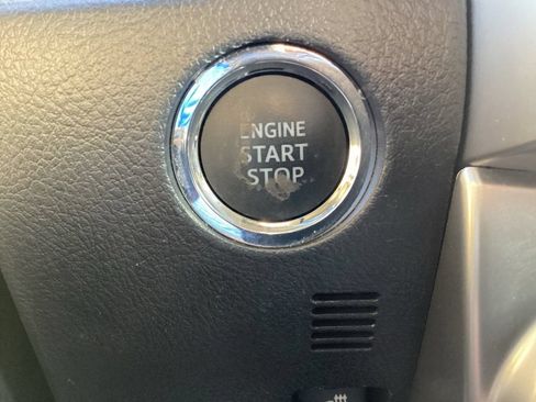 Used 2023 Toyota 4Runner Limited AWD/4WD image 22