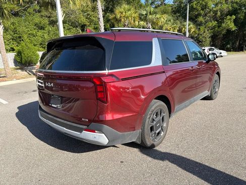 Certified 2025 Kia Carnival EX FWD image 4