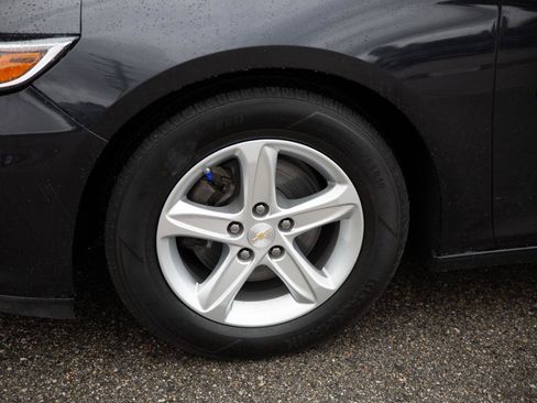 Used 2023 Chevrolet Malibu LT FWD image 9