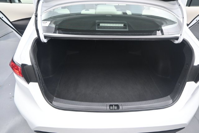 Used 2024 Toyota Corolla LE FWD image 12