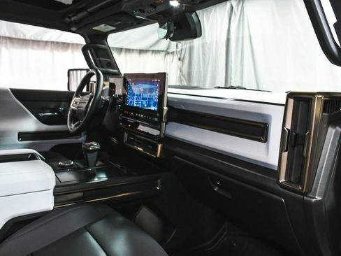 Used 2025 GMC Hummer EV 3X AWD/4WD image 58
