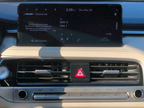 Certified 2026 Genesis G70 2.5T RWD image 16