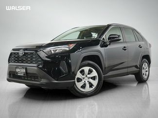 Used 2019 Toyota RAV4 LE AWD/4WD video 1