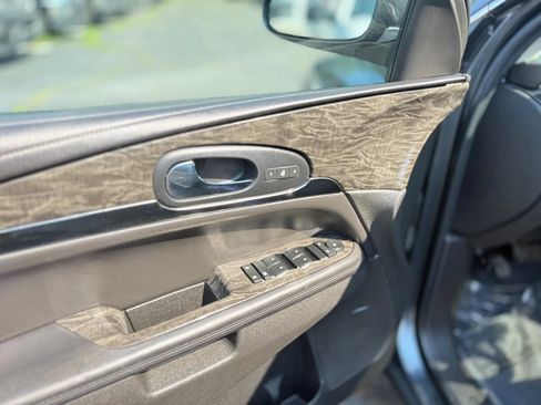 Used 2013 Buick Enclave Leather AWD/4WD image 27