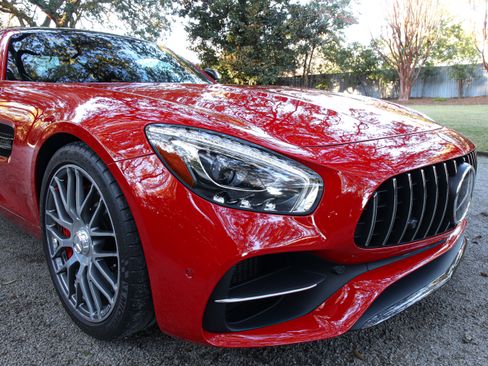 Used 2018 Mercedes-Benz AMG GT S image 47