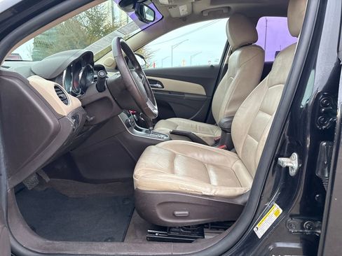 Used 2014 Chevrolet Cruze Diesel image 16