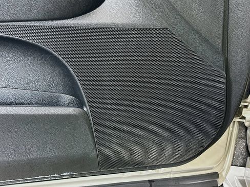 Used 2015 Toyota Avalon XLE FWD image 18