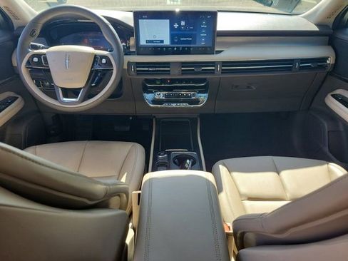 Certified 2023 Lincoln Corsair FWD image 18