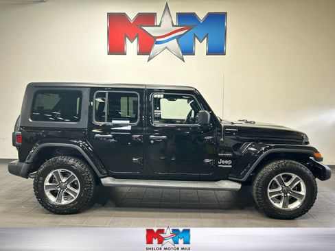 Used 2019 Jeep Wrangler Unlimited Sahara image 1