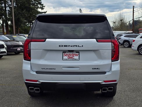 New 2026 GMC Yukon Denali w/ Denali Reserve Package AWD/4WD image 6