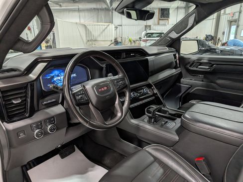 Used 2023 GMC Sierra 1500 AT4X AWD/4WD image 16