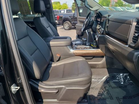 Used 2022 GMC Sierra 1500 Elevation w/ Elevation Premium Package AWD/4WD image 48