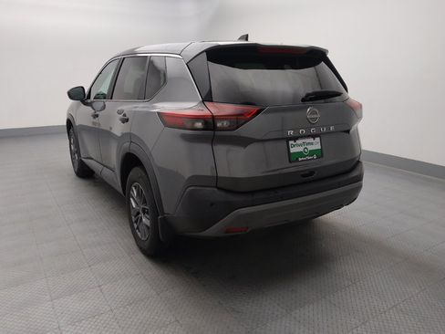 Used 2023 Nissan Rogue S FWD image 6