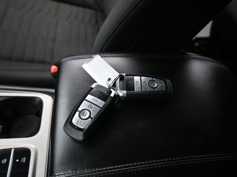 Certified 2021 Ford Explorer XLT image 19