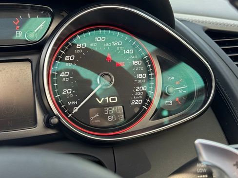 Used 2014 Audi R8 V10 w/ Full Leather Package image 71