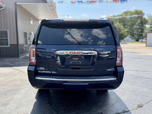Used 2019 GMC Yukon XL Denali w/ Denali Ultimate Package AWD/4WD image 7