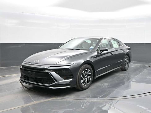 New 2026 Hyundai Sonata Blue image 1