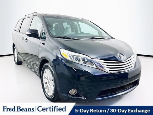 Used 2017 Toyota Sienna Limited Premium image 1