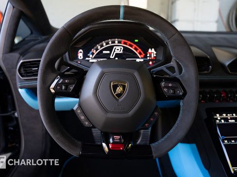 Used 2024 Lamborghini Huracan Tecnica image 21