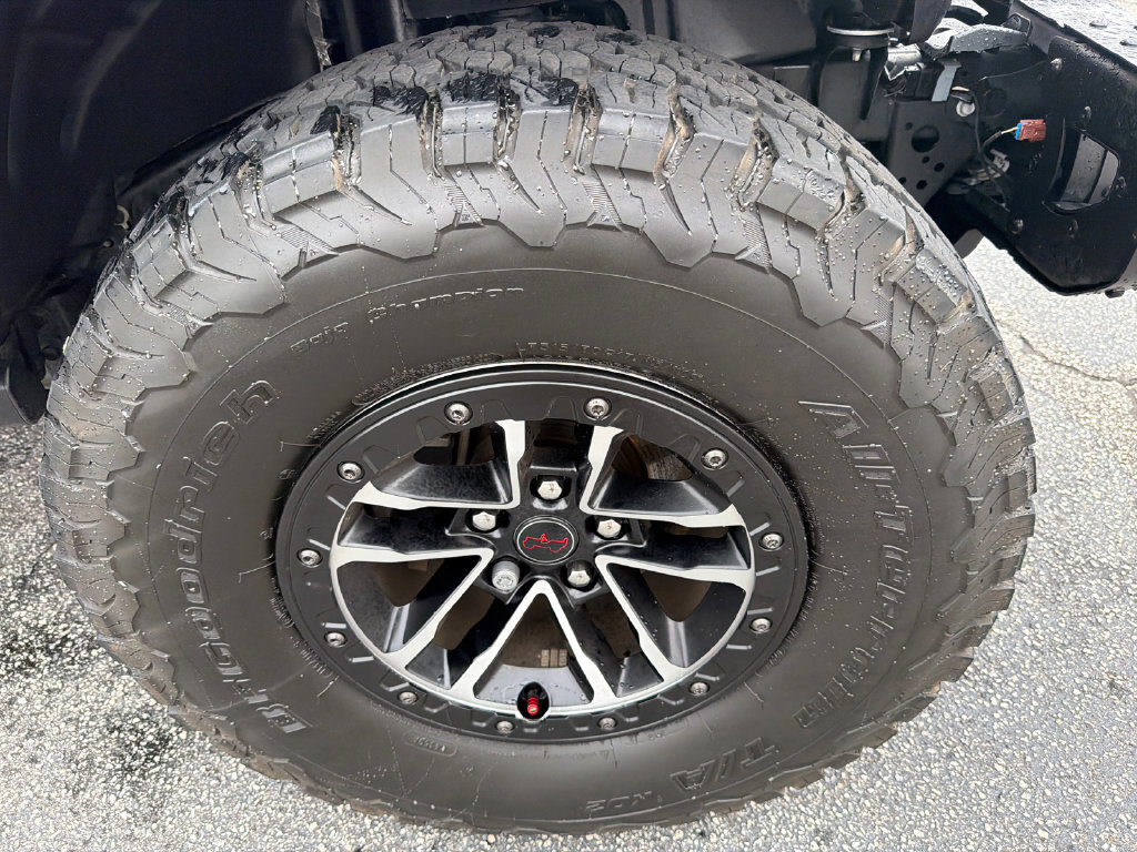 Used 2024 Jeep Wrangler Unlimited Rubicon AWD/4WD image 12
