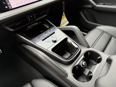 New 2025 Porsche Cayenne S image 16