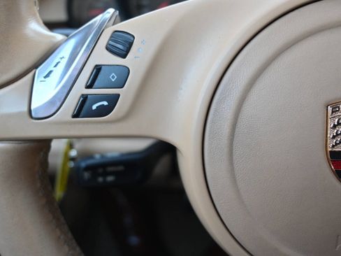 Used 2010 Porsche Panamera 4S image 18