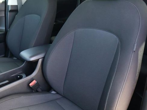 Used 2026 Hyundai Kona SE image 11