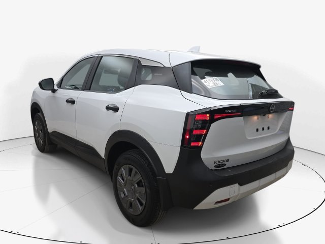 Used 2025 Nissan Kicks S FWD image 8