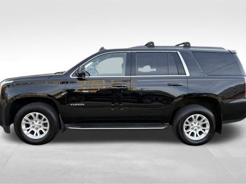 Used 2017 GMC Yukon SLT image 10