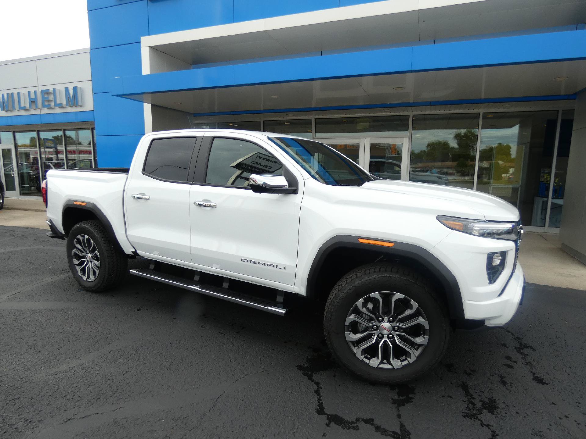 New 2026 GMC Canyon Denali AWD/4WD image 1