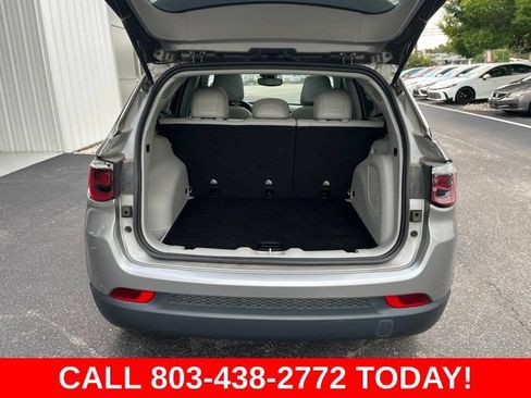 Used 2022 Jeep Compass Latitude w/ Sun and Sound Group FWD image 34