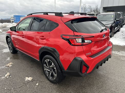 Used 2024 Subaru Crosstrek 2.0i Premium image 15