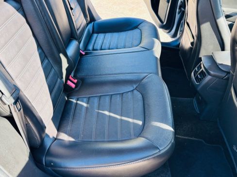 Used 2015 Ford Fusion SE w/ Equipment Group 202A image 12