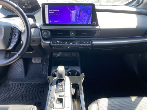 Used 2024 Toyota Prius Limited FWD image 13