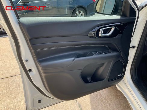Used 2022 Jeep Compass High Altitude AWD/4WD image 37