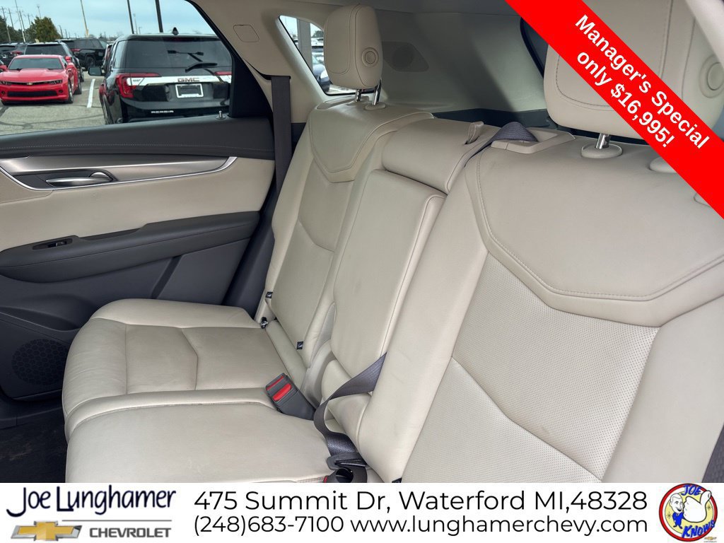 Certified 2018 Cadillac XT5 Luxury w/ Driver Awareness Package AWD/4WD image 13