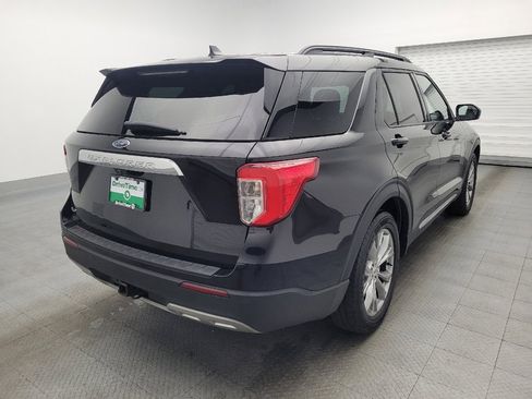 Used 2022 Ford Explorer XLT w/ Equipment Group 202A image 9