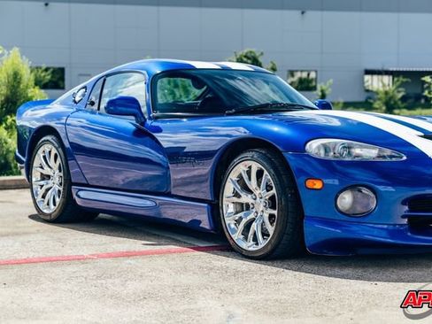 Used 1996 Dodge Viper GTS RWD image 55