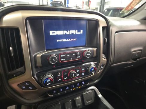Used 2016 GMC Sierra 2500 Denali w/ Duramax Plus Package AWD/4WD image 16