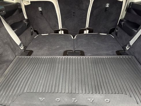 Used 2022 Volvo XC90 T5 Momentum w/ Protection Package image 18