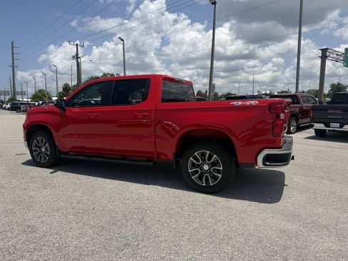 Used 2023 Chevrolet Silverado 1500 LT AWD/4WD image 8