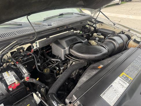 Used 2002 Ford F150 Lariat image 9