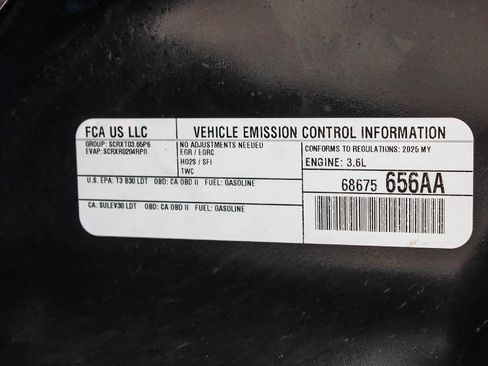 Used 2025 Dodge Durango GT AWD/4WD image 28
