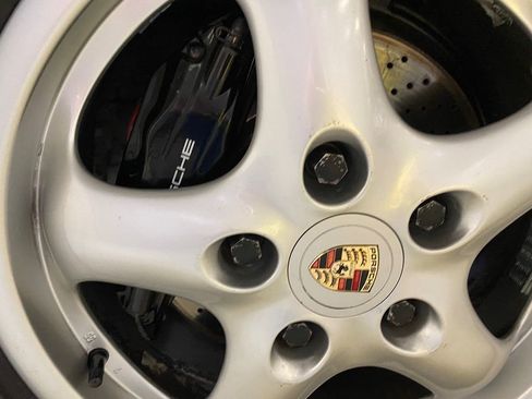 Used 1996 Porsche 911 GT3 RS image 18