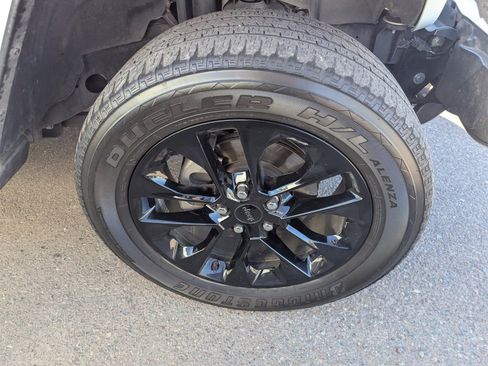 Used 2021 Jeep Wrangler Unlimited Sahara image 5