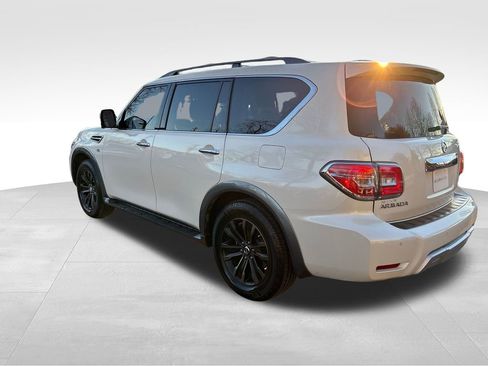 Used 2017 Nissan Armada Platinum image 3